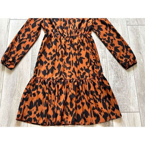 SHEIN animal print knee length/below the knee dress size M - Picture 3 of 10